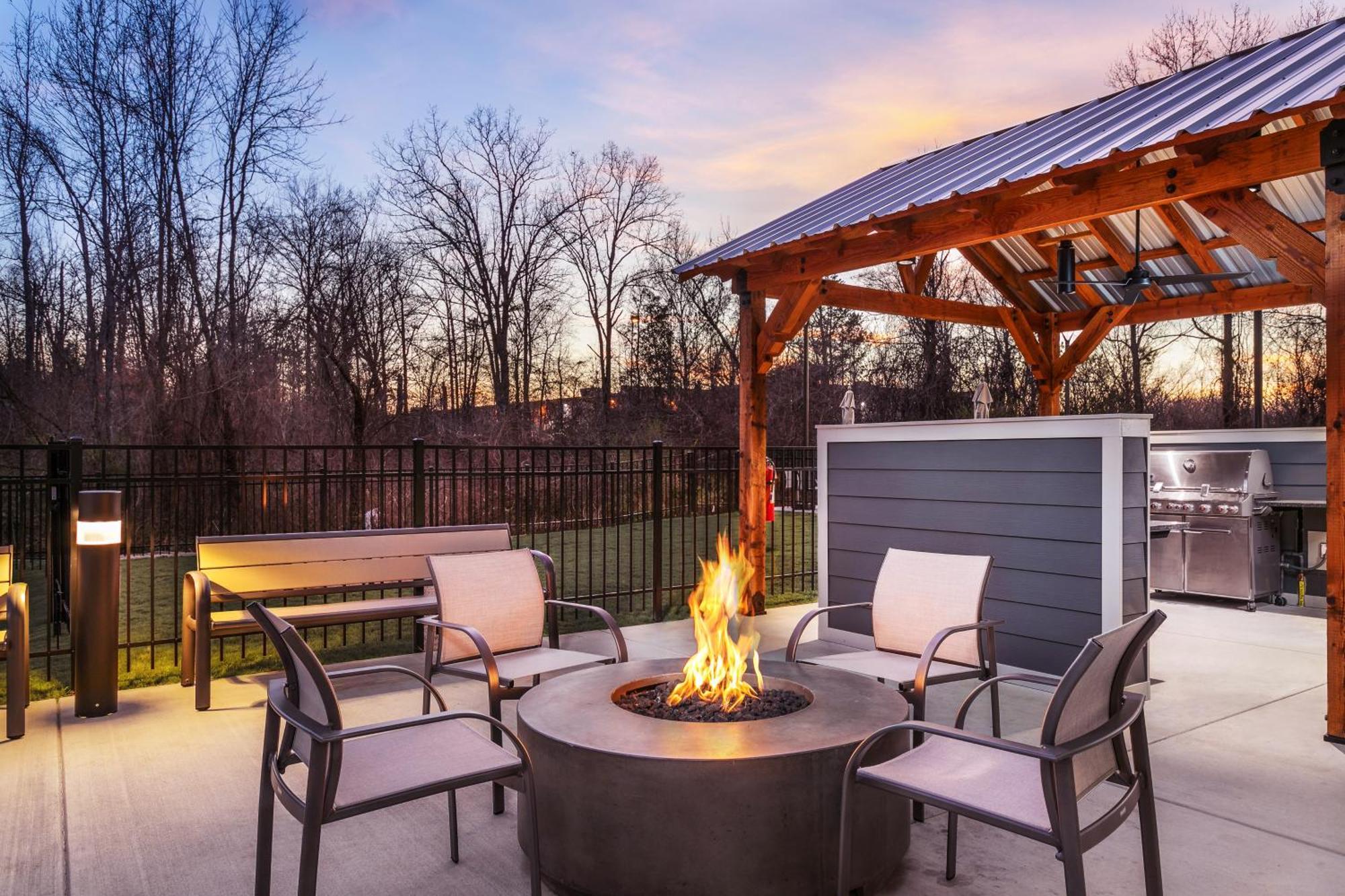 Candlewood Suites Chattanooga Hamilton Place By Ihg Exterior foto